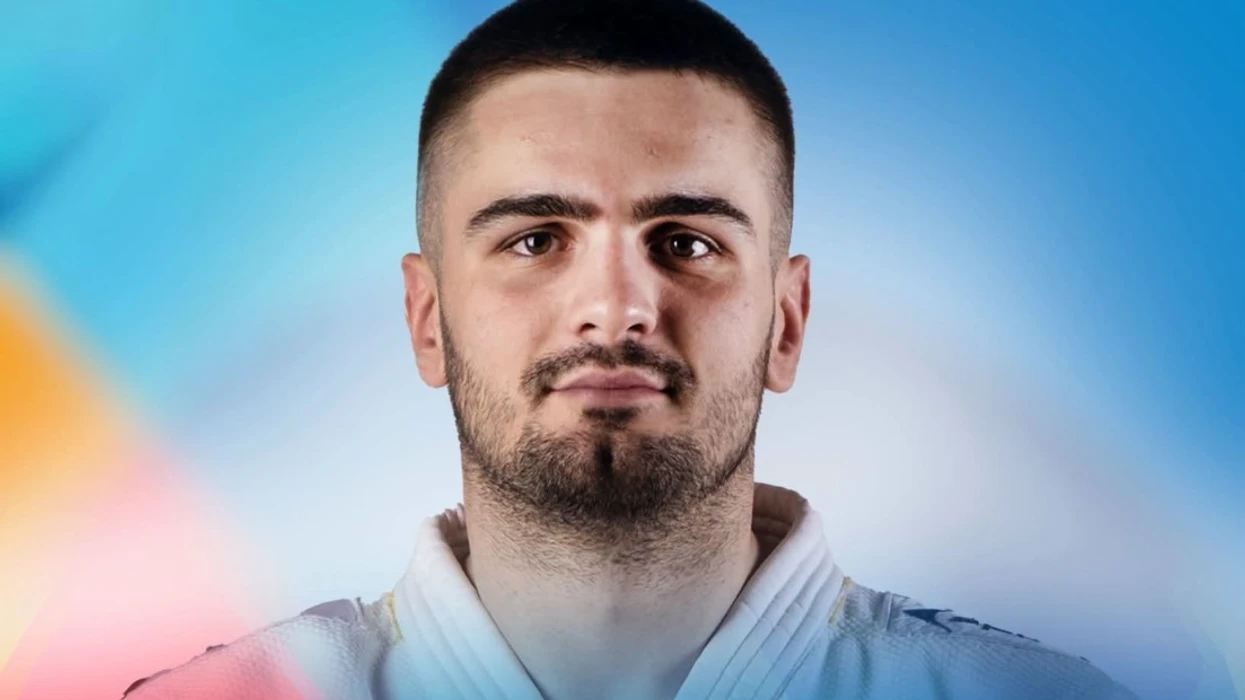 Zekaj fiton ndeshjen e parë në repesazh  vetëm një fitore larg medaljes së bronztë