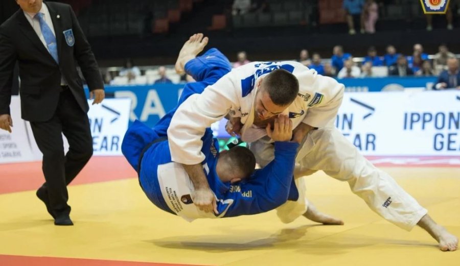 Shpati Zekaj fiton medaljen e bronztë në “Taranto 2026”