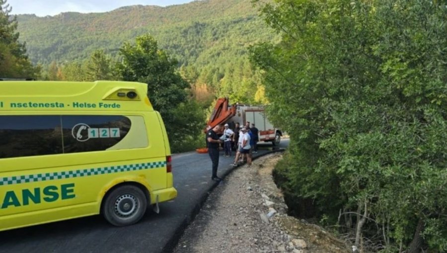 Makina bie në greminë  një viktimë dhe dy të lënduar në Mirditë