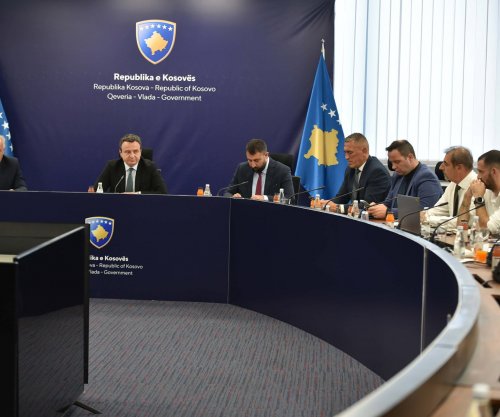 Qeveria kërkon forcimin e bashkëpunimit me komunat për mbrojtjen e të drejtave të komuniteteve