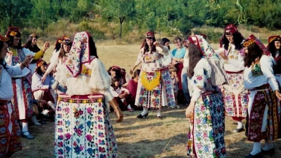Veshja tradicionale e Hasit nis rrugëtimin drejt UNESCO s