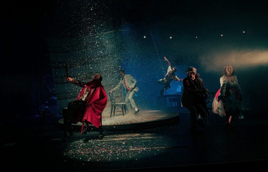 Talia e Flakës: “Fluturimi mbi Teatrin e Kosovës” merr tri çmime, “Gërrdia” dy