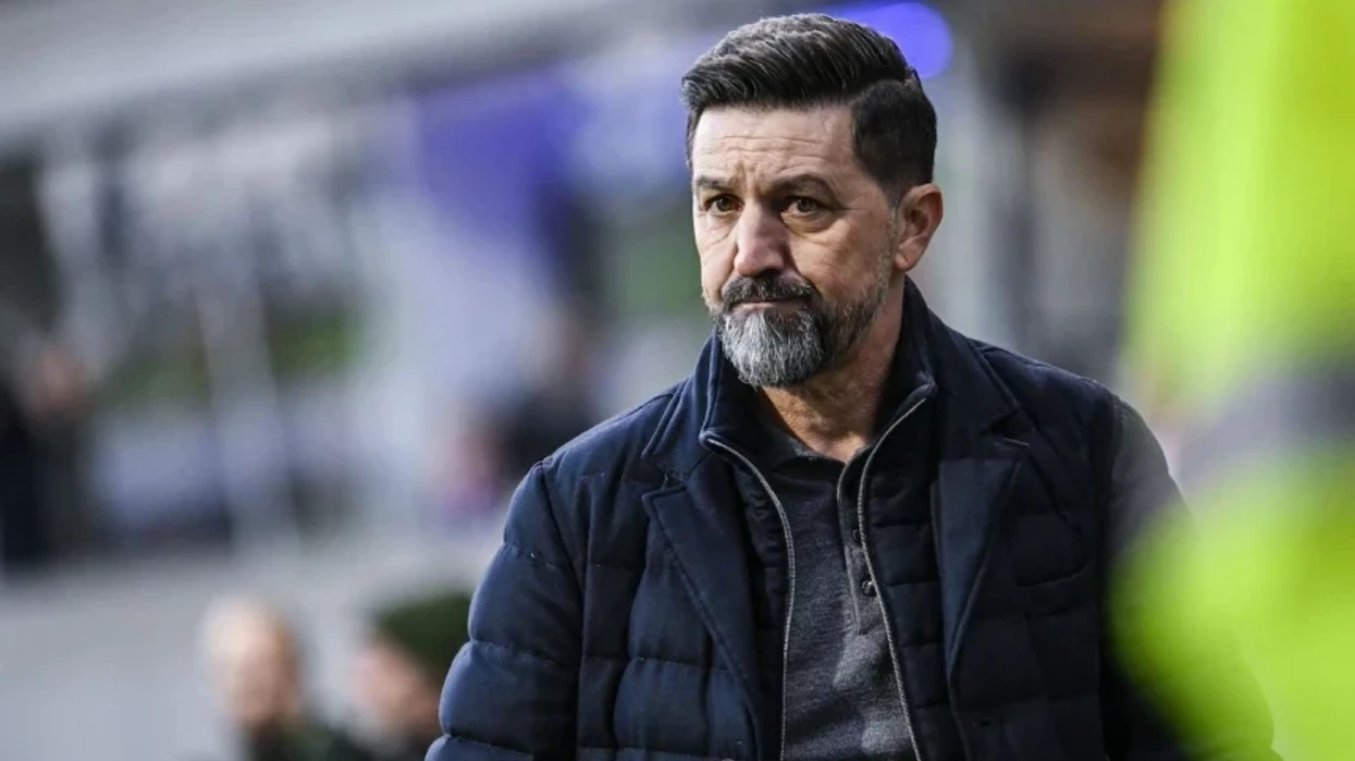 Zyrtare  Anderlecht shkarkon Besnik Hasin