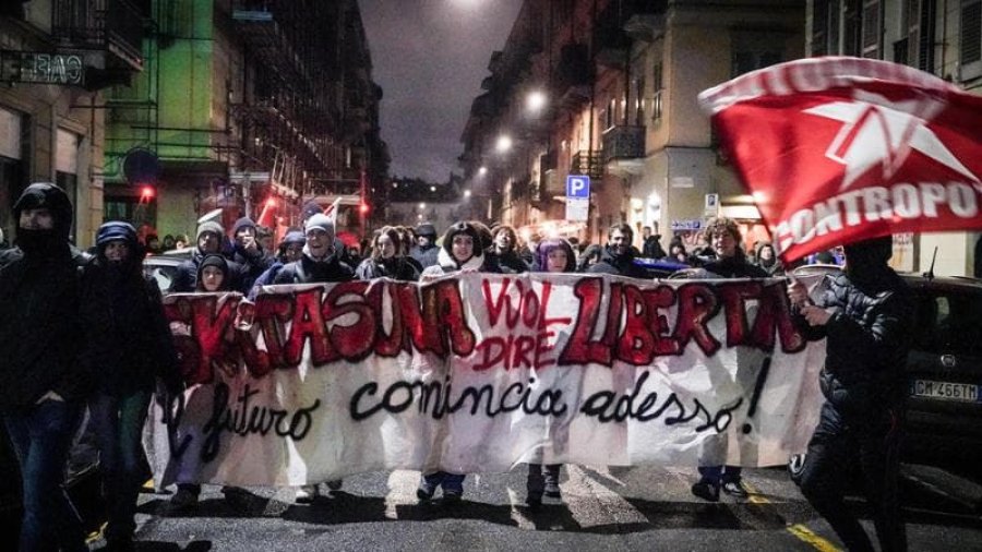 Mbi 100 oficerë të plagosur pas përleshjeve në Torino  qeveria italiane pritet të mblidhet sot