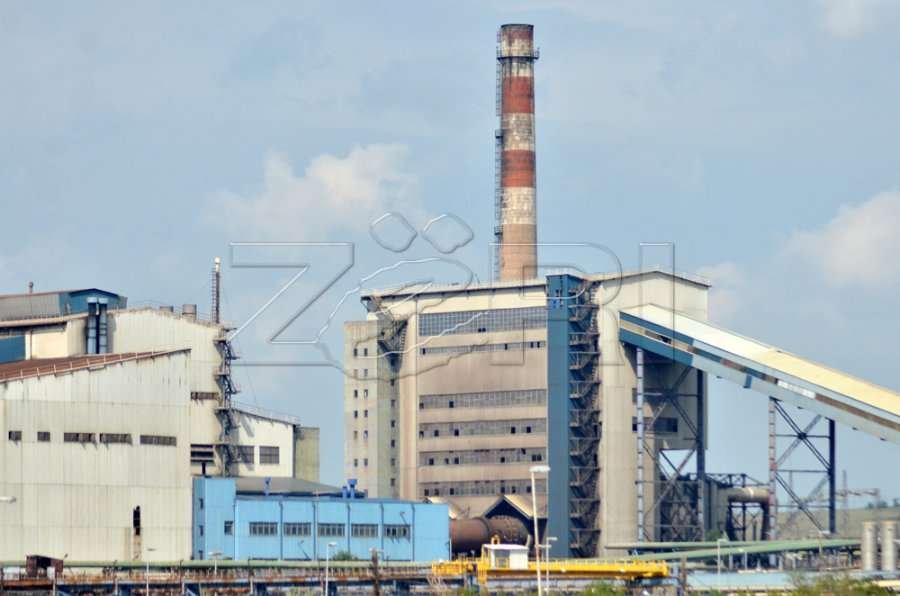 Ferronikeli pas dy dekadash privatizim   80 punëtorë  zero prodhim