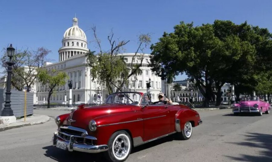 Turizmi në kolaps  Kuba shënon nivelin më të ulët të vizitorëve në 23 vjet