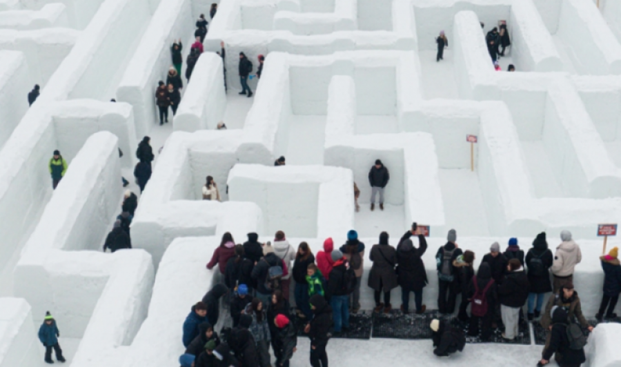 Poloni  hapet labirinti më i madh i borës në Evropë