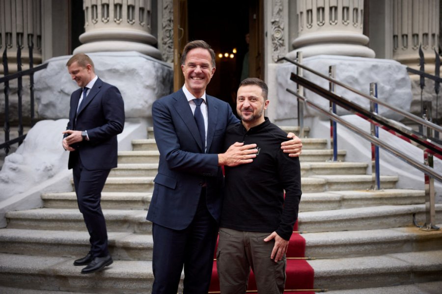 Kreu i NATO s në Kiev  mesazh i fortë mbështetjeje për Ukrainën