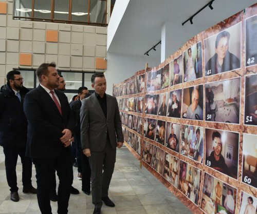 Hapet ekspozita me fotografi, që dokumentojnë krimet e kryera ndaj shqiptarëve në veri