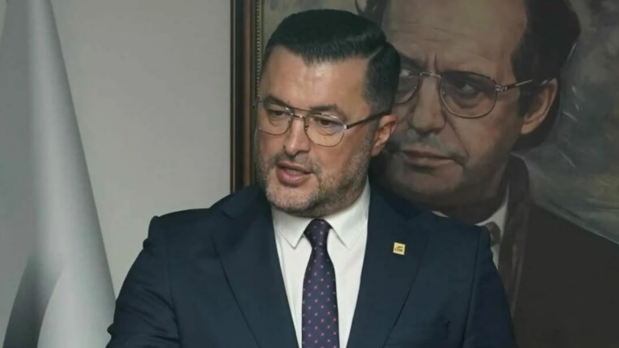 LDK-ja në Mitrovicë del nga koalicioni qeverisës me LVV-në, Plakolli tregon arsyet