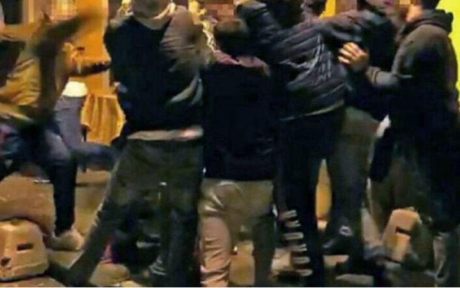 Përleshja mes emigrantëve në Itali  shkon në 13 numri i të arrestuarve  disa prej tyre shqiptarë