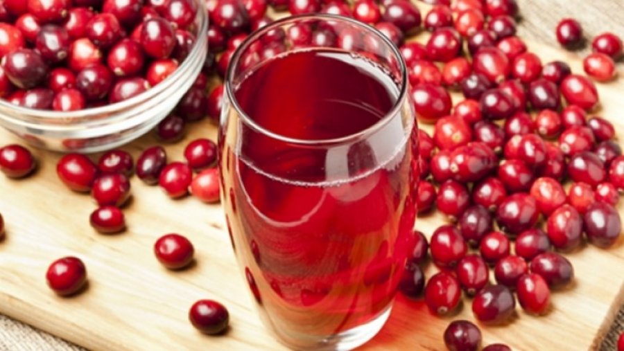 Boronica e kuqe, antibakteriali i fuqishëm natyral