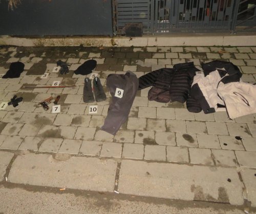 Arrestohen tre persona për grabitje në Prizren, policia u gjeti maska dhe armë