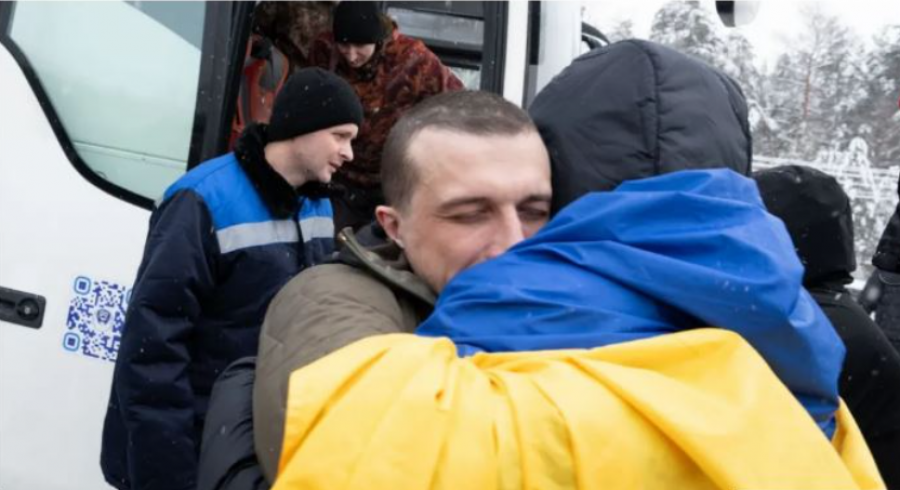 Rusia dhe Ukraina shkëmbejnë të burgosur  bisedimet e paqes përfundojnë pa përparim