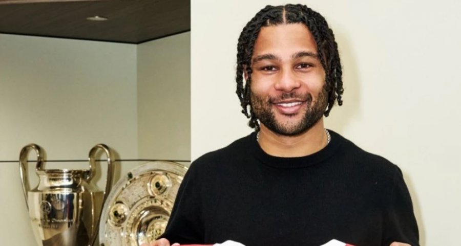 Zyrtare  Bayern Munichu e  blindon  Serge Gnabryn