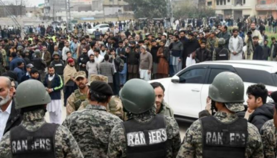 31-te-vrare-nga-sulmi-vetevrases-ne-nje-xhami-ne-pakistan