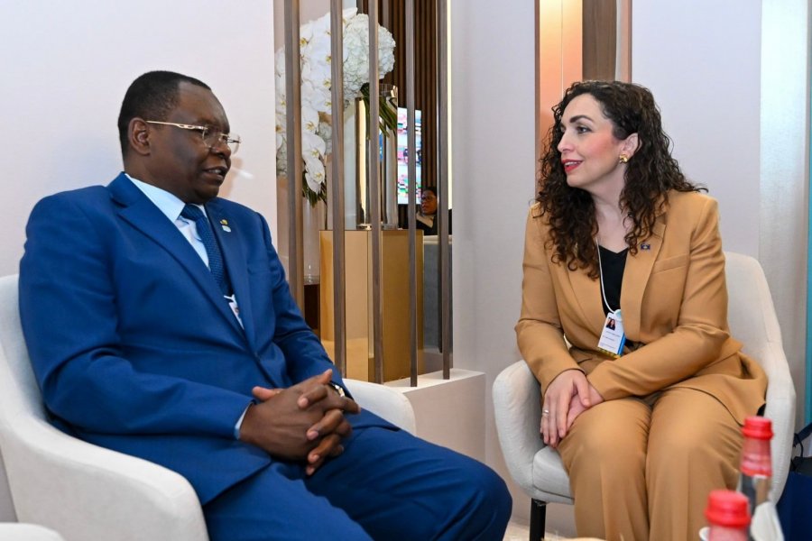 Presidentja Osmani takohet me kryeministrin e Çadit