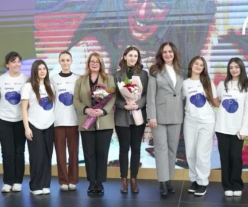 Nagavci merr pjesë në hapjen e CybHER Boot Camp, fuqizon vajzat në sigurinë kibernetike