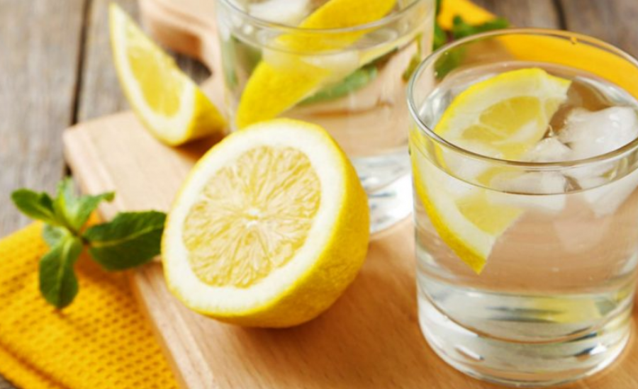 perfitimet-e-shumefishta-nga-pirja-e-ujit-me-limon