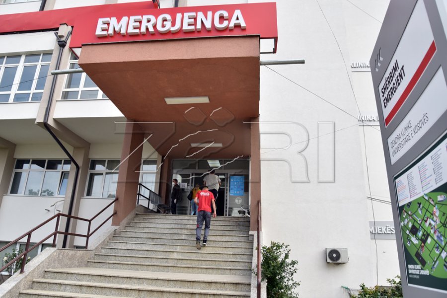 Aksidenti në Prishtinë përfundon me rrahje, pesë të lënduar dërgohen për trajtim mjekësor