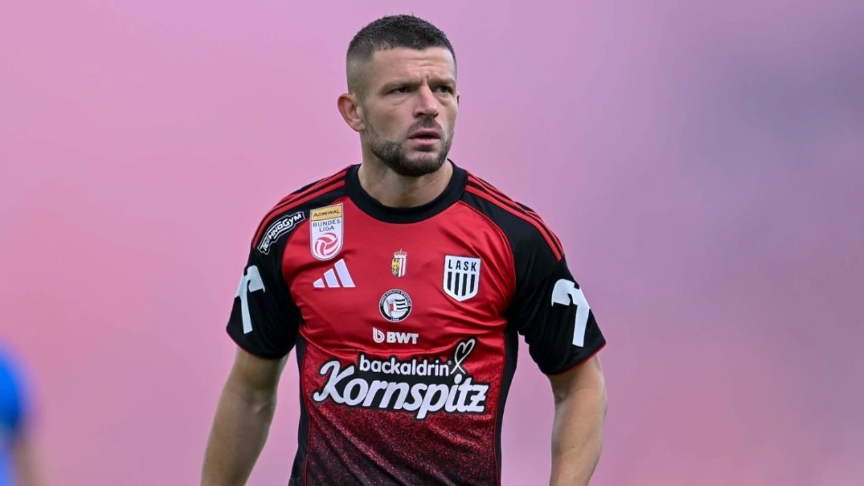 Valon Berisha afër largimit nga LASK-u, mësohet destinacioni i radhës