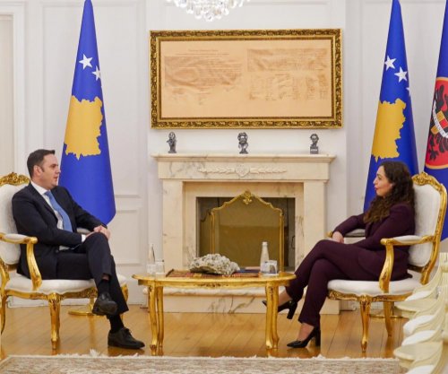 Osmani i nis konsultimet me partitë për Bordin e Paqes, Abdixhiku i jep mbështetje të plotë