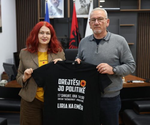 Përfaqësuesja e “Liria ka Emër” pritet nga kryetari i Hanit të Elezit, merr mbështetje për Marshin “Drejtësi, jo politikë”