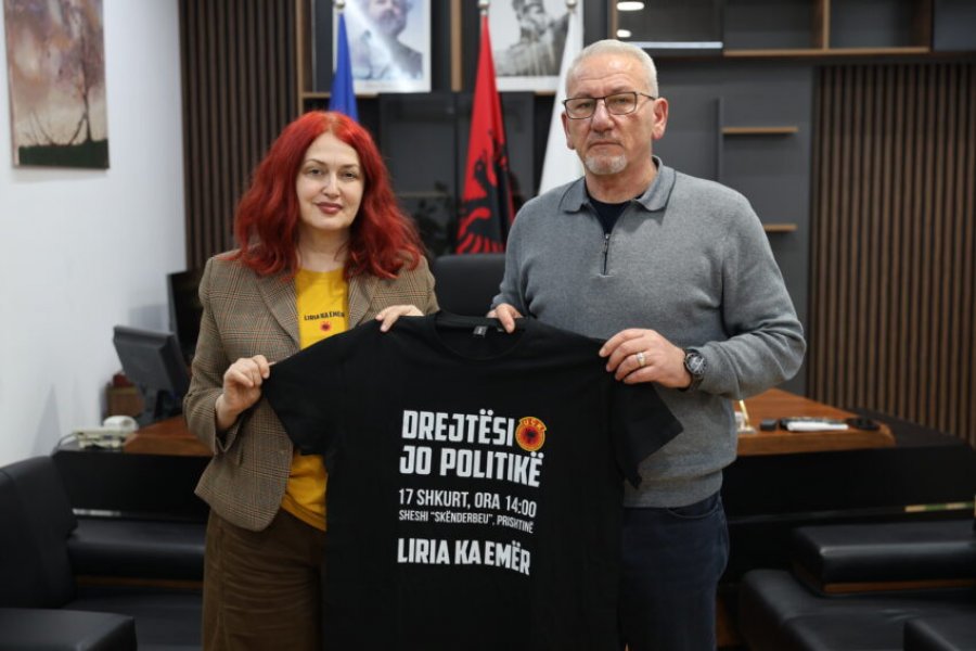 Përfaqësuesja e “Liria ka Emër” pritet nga kryetari i Hanit të Elezit, merr mbështetje për Marshin “Drejtësi, jo politikë”