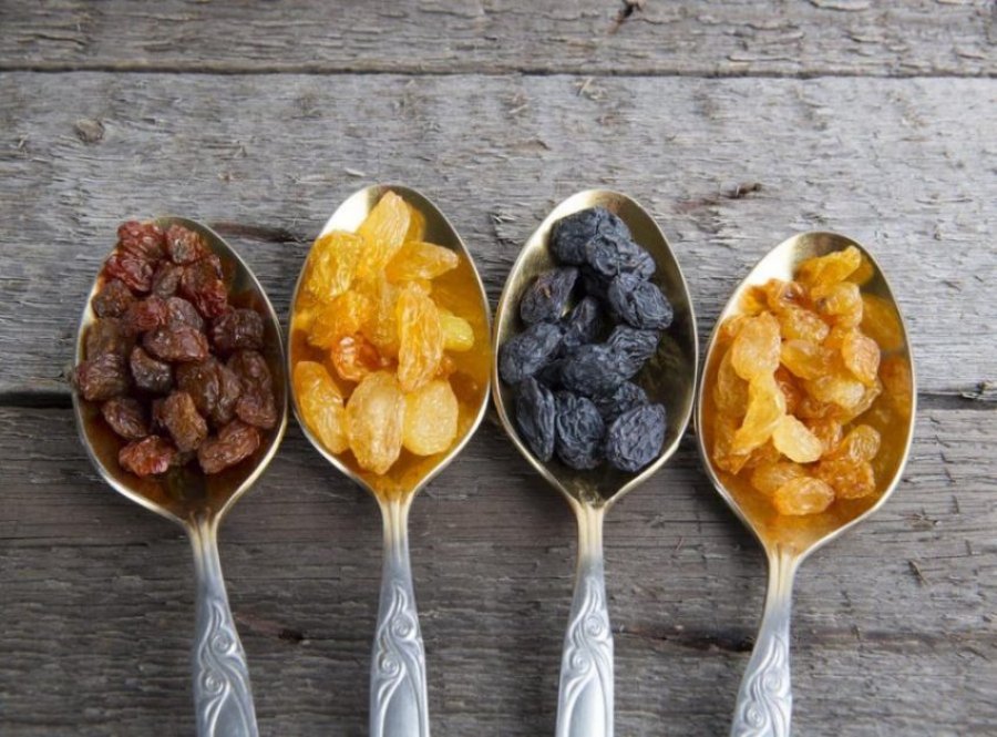 Lëngu i rrushit të thatë për pastrimin e mëlçisë