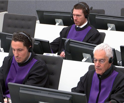 Avokati i Thaçit: Prokuroria i bëri shtrembërime dosjes së vet