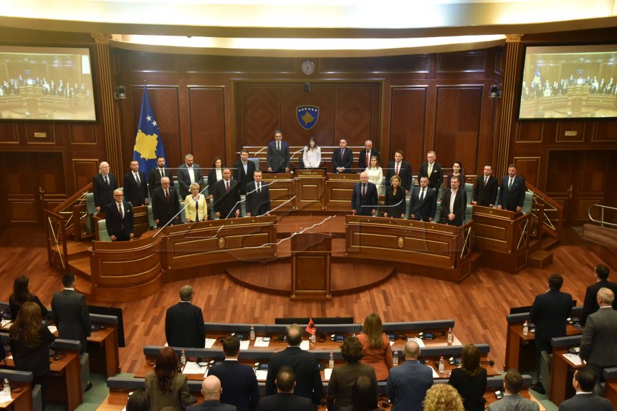 Spiropali uron konstituimin e Kuvendit dhe Qeverinë e re të Kosovës