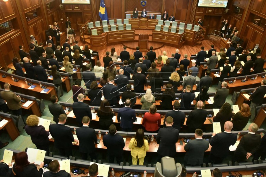  LIVE | Betohen deputetët