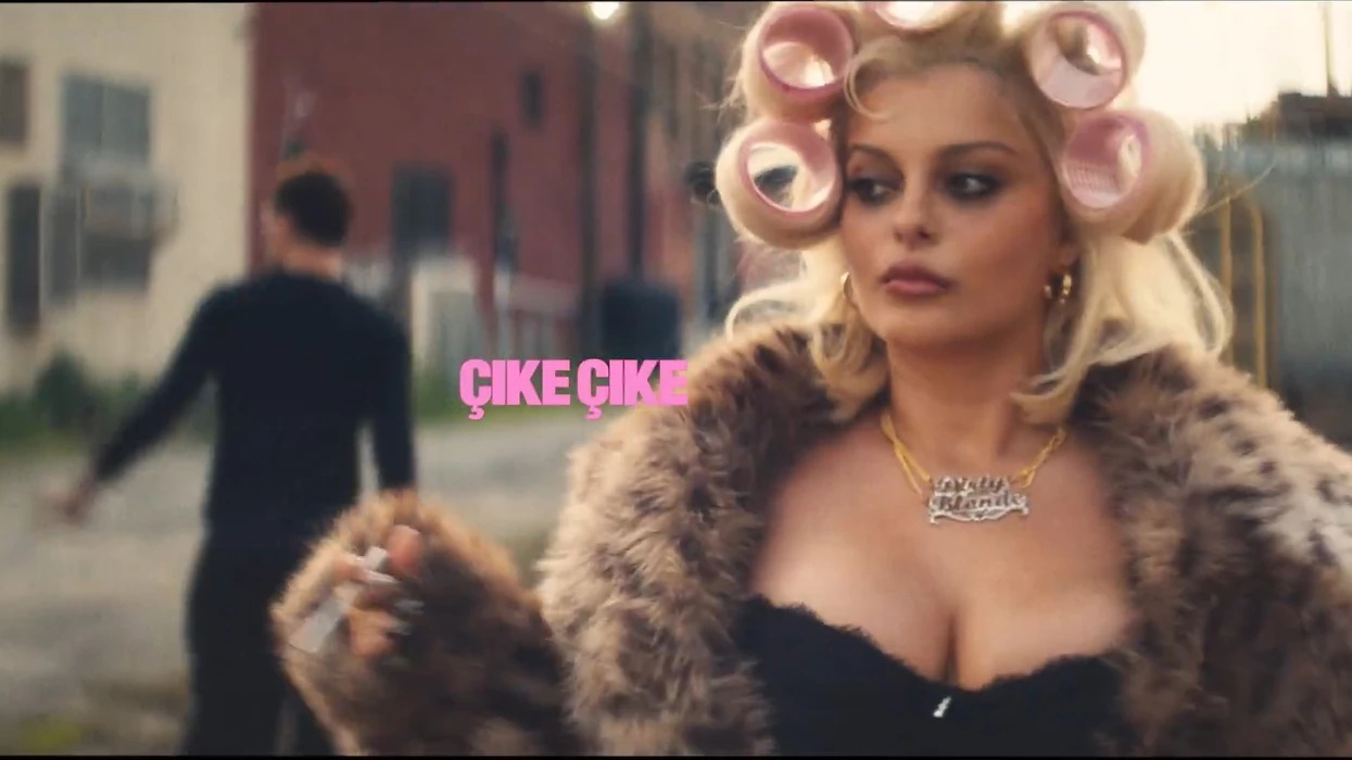Bebe Rexha zbulon këngët e albumit të ri, mes tyre edhe një në shqip – “Çike çike”