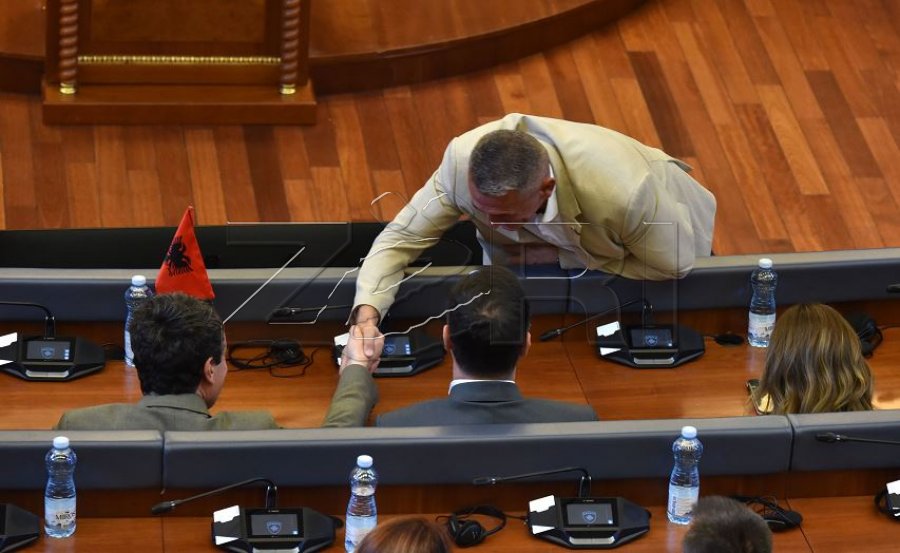 Rashiqi kërkon nga Lista Serbe të deklarohet për integrimin e institucioneve serbe  Bislimi paralajmëron javë kyçe