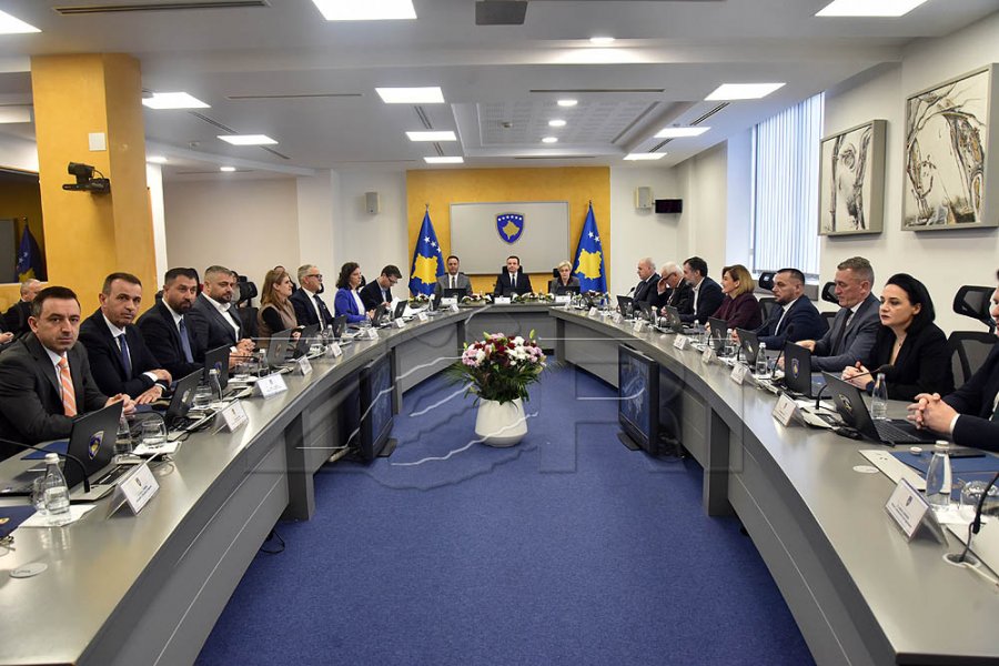 Murati arsyetohet për numrin e ministrave: Në të kaluarën ishin bërë që të akomodoheshin koalicione të gjera