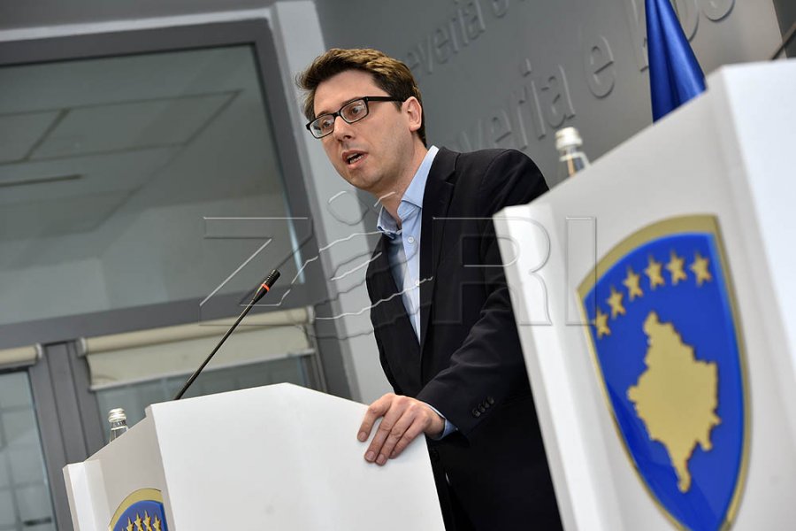 Osmani apo një emër nga familja Jashari për president? Flet Murati