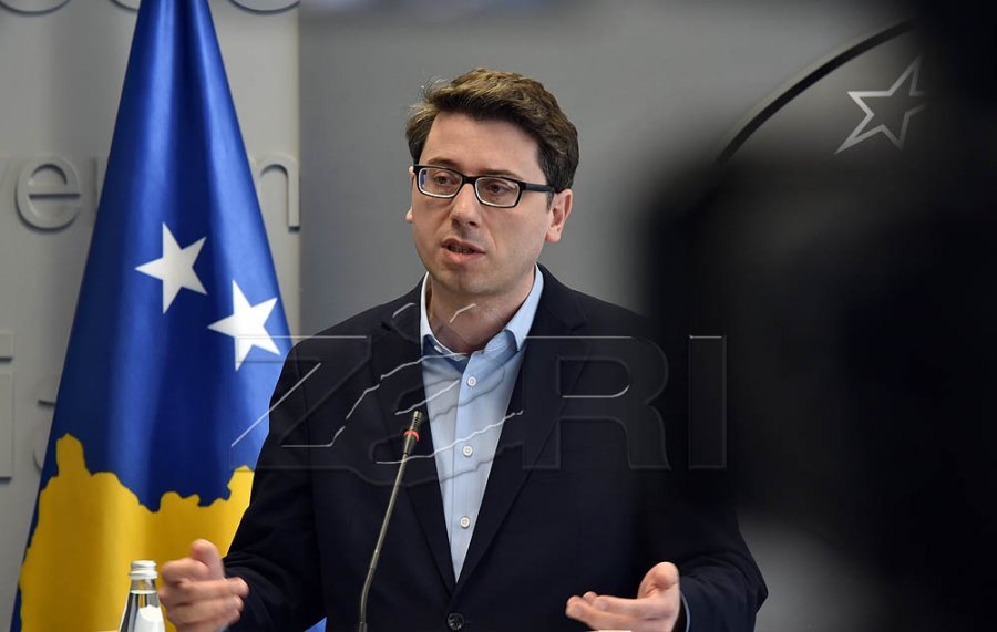 Murati reagon ndaj këshillëtarëve të Osmanit