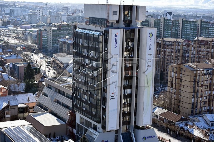 Llumnica  KEDS i dhe KESCO po pasurohen në kurriz të qytetarëve dhe punëtorëve të KEK ut