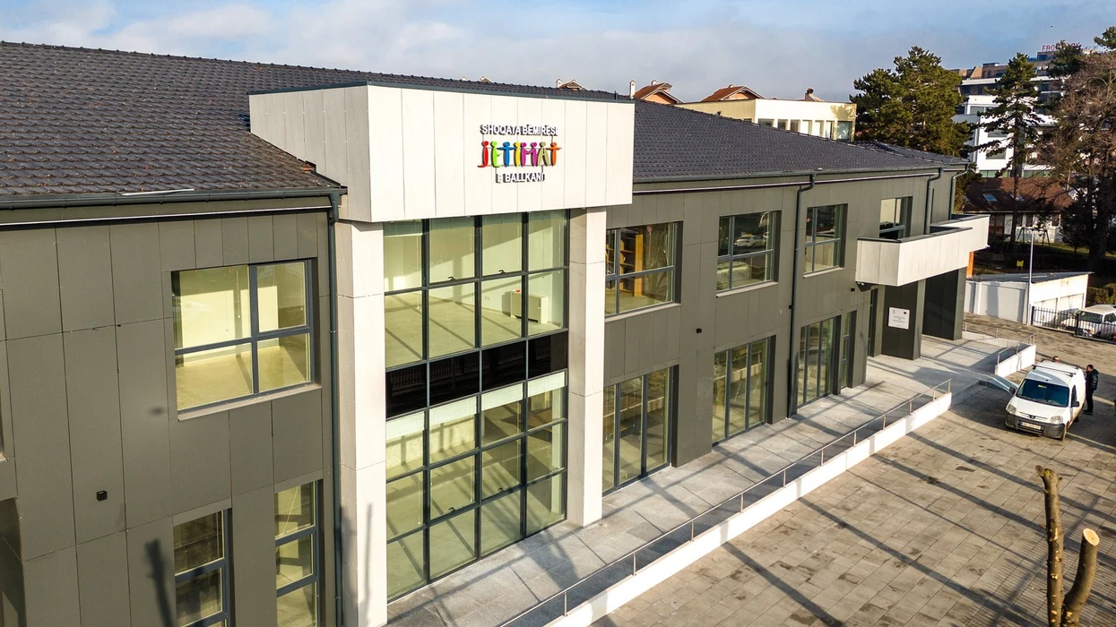 Humanisti Halil Kastrati përuron nesër në Gjilan një mega projekt humanitar