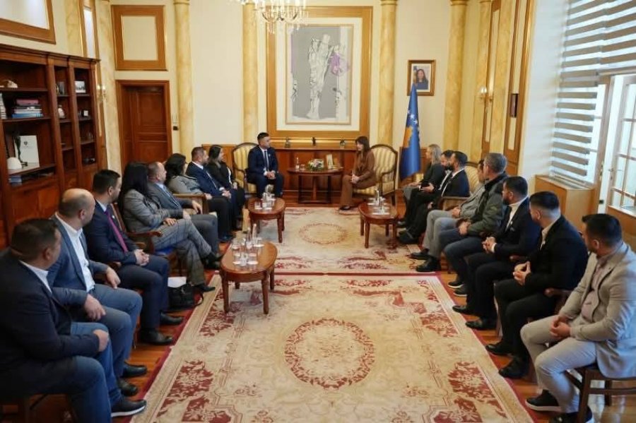 “Diversiteti është forca jonë”, Haxhiu në takim me përfaqësues të komunitetin ashkali