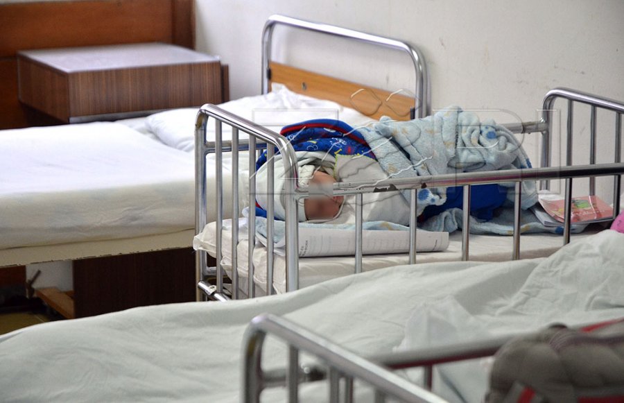 Rriten rastet e braktisjes së foshnjave në Kosovë