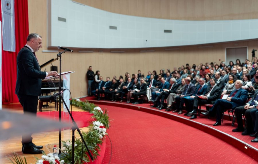 Arsimi në Kosovë: Universiteti i Prishtinës mbushi 56 vjet jetë 