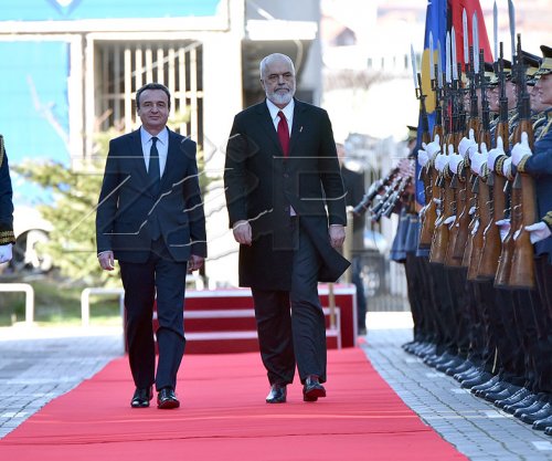 Sali Berisha kritikon vizitën e Edi Ramës: Armik i egër i Kosovës