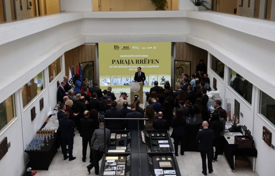 Hapet në Prishtinë ekspozita  Paraja rrëfen  100 vjet jetë dhe ngjarje 