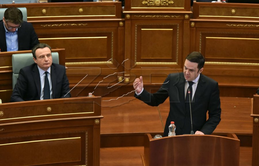 Përplasje të orëve të fundit  VV ja i kërkon tre emra  LDK ja i nxit të deklarohen për Vjosa Osmanin