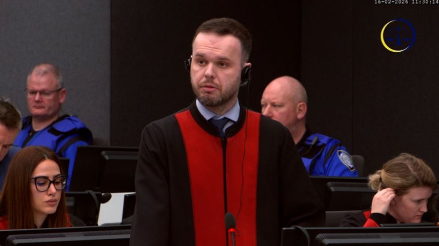 Avokati shqiptar e thotë në Hagë: UÇK-ja u themelua si lëvizje mbrojtëse, jo për pushtet