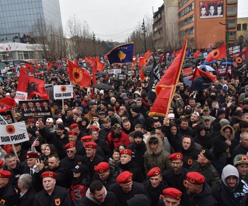 Al-Jazeera raporton për marshin masiv në mbrojtje të ish-krerëve të UÇK-së