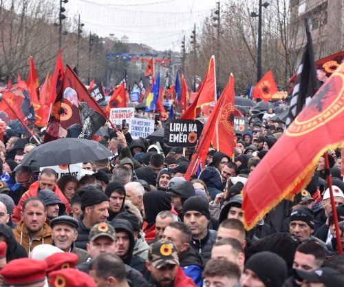 Mbi 130 mijë qytetarë morën pjesë në marshin “Drejtësi, jo politikë”