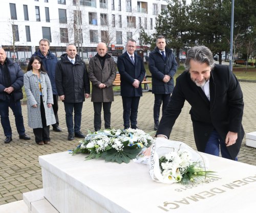 Rama: Populli përulet me respekt para të gjithë atyre që kontribuuan në themelimin e shtetësisë së Kosovës