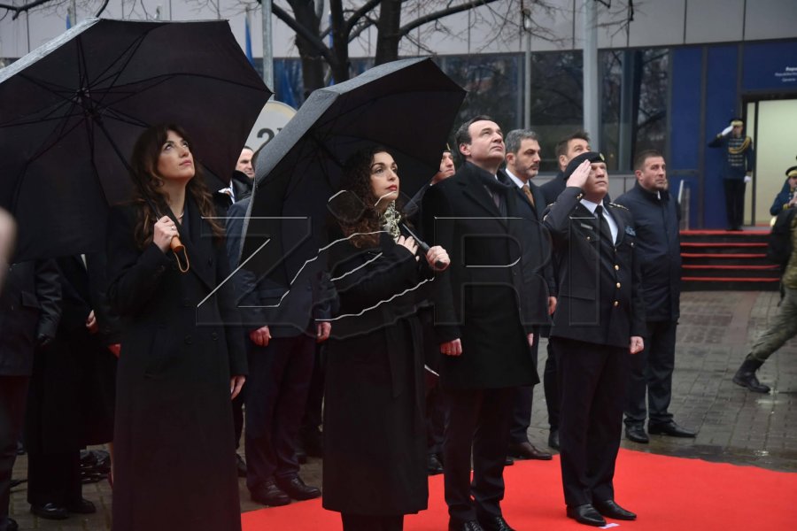 Jashari uron ushtarët e FSK-së, kërkon unitet në shërbim të atdheut